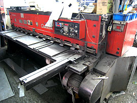 �V���[�����O�i�A�}�_���j